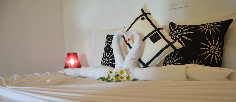 Sun & Sea, rooms at the beach, excellent fish and seafood restaurant, Bentota, Sri Lanka