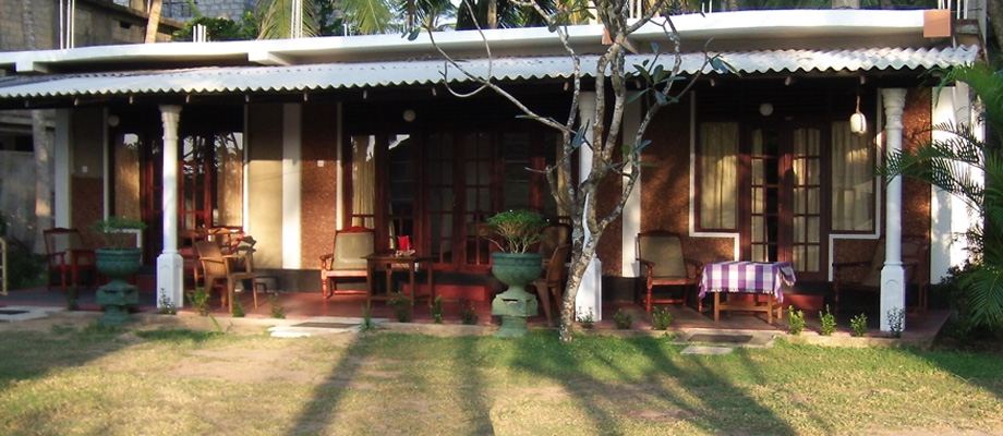 Sun & Sea, rooms at the beach, excellent fish and seafood restaurant, Bentota, Sri Lanka